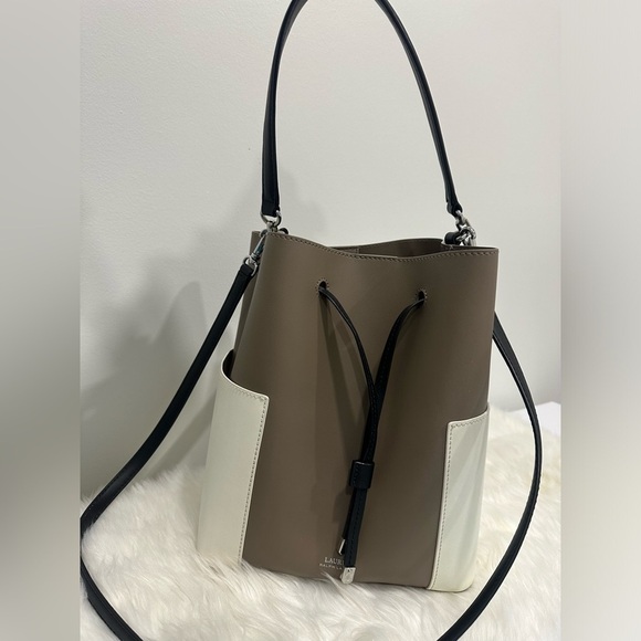Ralph Lauren Handbags - Ralph Lauren leather Dryden Debbie Color block  crossbody handbag